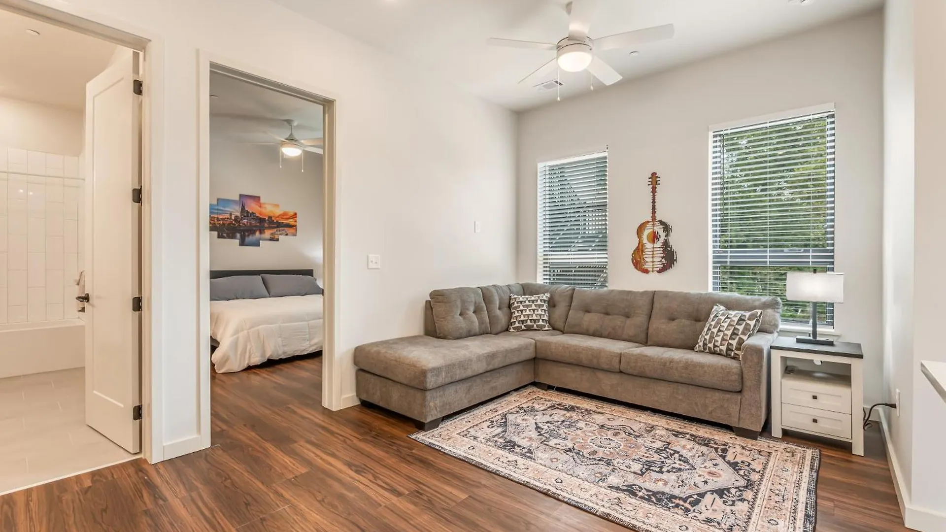 Charming Music Row Escape Villa Nashville Vakantiehuis